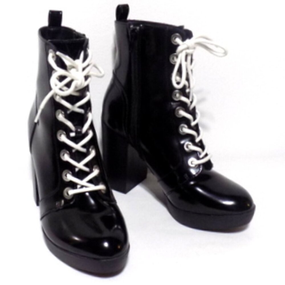 Forever 21 Women’s Black Patent Leather Platform Boots – Size: 7.5